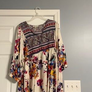 Cute flowy  multi color dress